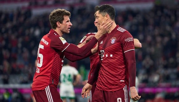 Thomas Müller y Robert Lewandowski fueron compañeros por ocho temporadas en Bayern Múnich. (Getty Images)