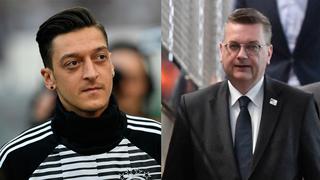 ¿Un guiño para que vuelva? Presidente de DFB hace mea culpa en ataques racistas a Mesut Özil