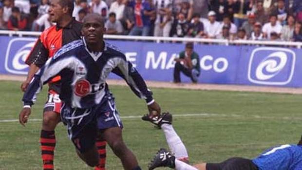 Tressor Moreno llegó al fútbol peruano a los 20 años . (Foto:Historia Blanquiazul)