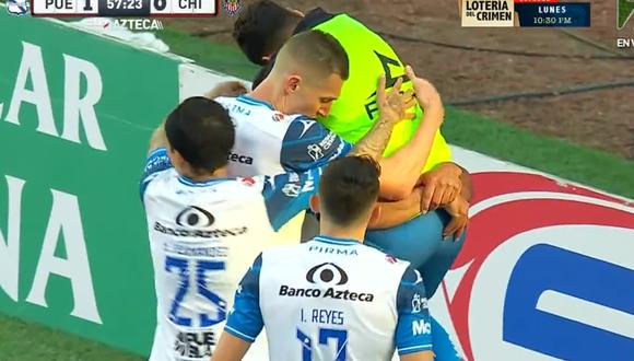 Martín Barragán anota el 1-0 de Puebla ante Chivas por el repechaje | VIDEO. (Captura: TV Azteca)