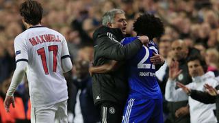 Se lo lleva: Mourinho se habría reunido con Willian para concretar su traspaso al Tottenham