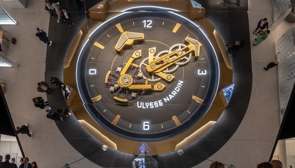 Con la llegada del horario de invierno, en Estados Unidos, las horas tienen que ser modificadas en los relojes (Foto: AFP)