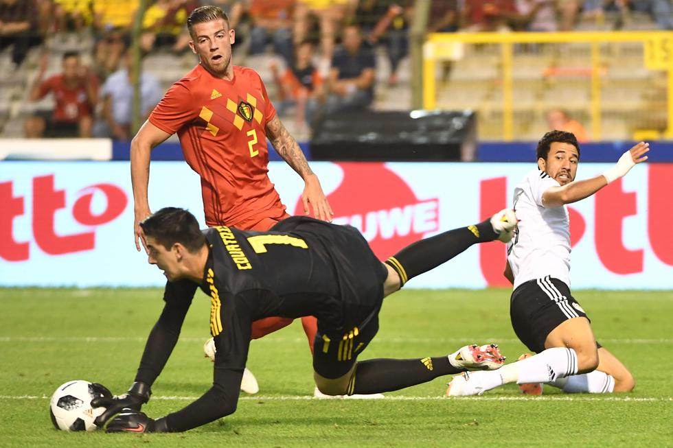 Bélgica ganó 3-0 a Egipto. (Agencias)
