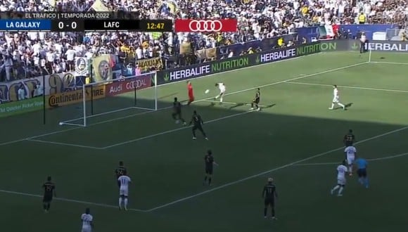 De cabeza para el primero: gol de ‘Chicharito’ Hernández en LA Galaxy vs. Los Ángeles FC. (FOX Deportes)