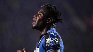 El calvario del ‘Toro’: Duván Zapata volvió a lesionarse con Atalanta, ante el Spezia