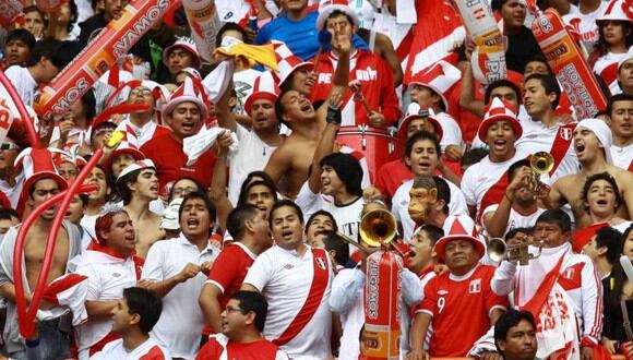 ‘La Blanquirroja’ pidió ingreso de banderolas e instrumentos para el Perú vs. Chile. (Foto: Selección Peruana)