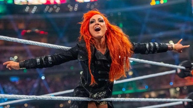 Becky Lynch, Sasha Banks y Charlotte Flair debutaron en Wrestlemania 32 en una triple amenaza que ganó la ‘Reina’. (Foto: WWE)