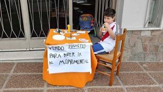 No es solo fútbol: Renzo, el niño vendió juguetes para ir a la final de la Copa Libertadores