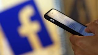 Facebook borra casi 600 millones de cuentas falsas y 837 millones de publicaciones