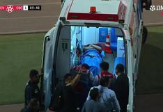 ¡Que no sea nada grave! Yoshimar Yotún salió en ambulancia tras lesión en la rodilla