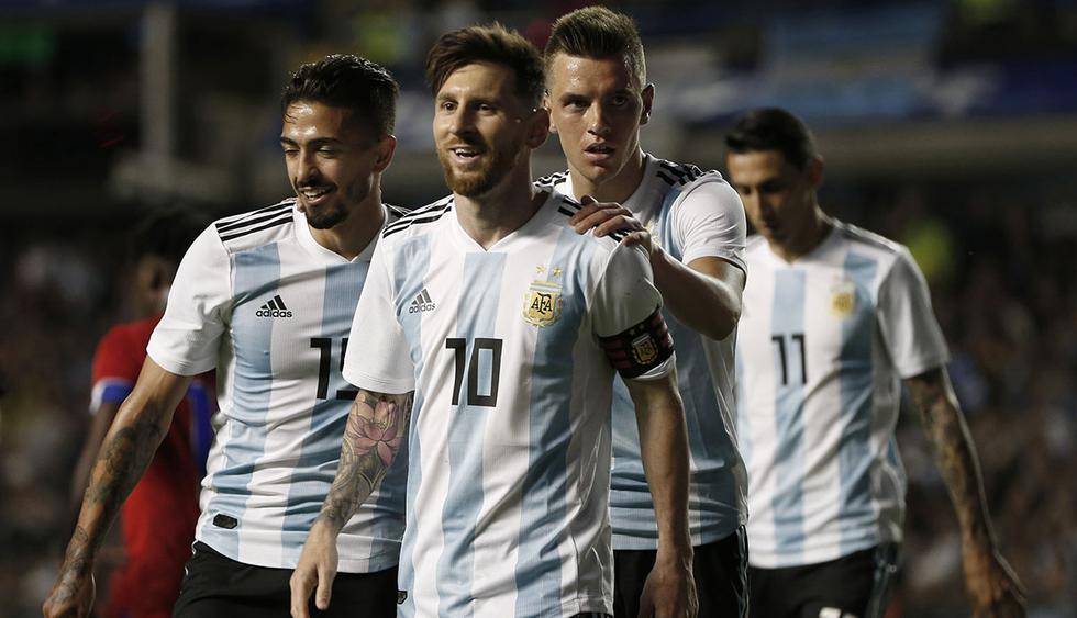 Selección Argentina y el equipo titular que enfrentará a Nicaragua. (Foto: AP)