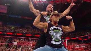 ¡Bomba en RAW! Triple H y Shawn Michaels volvieron a unirse como 'DX' para retar a Undertaker y Kane [VIDEO]