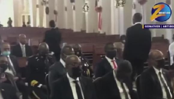 El primer ministro de Haití, Ariel Henry, estaba en una iglesia de la ciudad de Gonaives, al norte del país, cuando sujetos llegaron al lugar y abrieron fuego. (Foto: Captura de video)