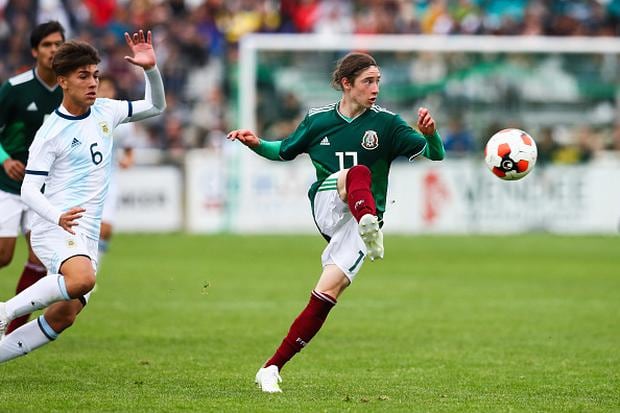 Marcelo Flores jugó sus primeros minutos con la selección de México durante el Torneo Montaigu (Foto: Getty Images).