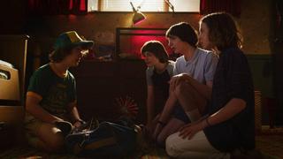 “Stranger Things”: Mira el póster que Netflix liberó a un mes del estreno de la tercera entrega de la serie
