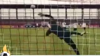 Tapará ante Perú: Ter Stegen y la alucinante atajada con dos dedos y mano cambiada que es viral [VIDEO]