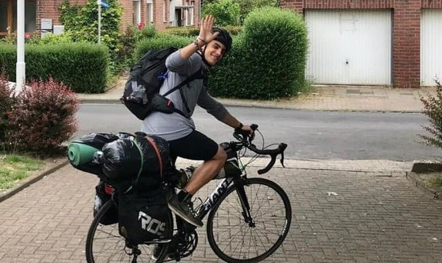 Estudiante viajó en bicicleta durante 48 días para reencontrarse con su familia. (Fotos: Instagram)