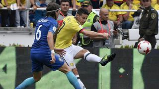 James se llevó a dos, se asoció con Cardona y casi anota fantástico gol con Colombia