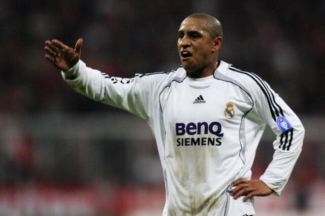 12. Roberto Carlos hizo 370 partidos.