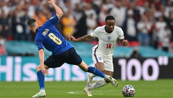 Sterling perdió la final de la Eurocopa con Inglaterra y la de Champions League con Manchester City este 2021. (Foto: Reuters)