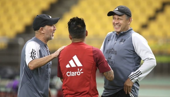 ¿Cuántos puntos debe hacer el Perú de Reynoso para no sufrir en el inicio de las Eliminatorias? | (Foto: Prensa FPF)