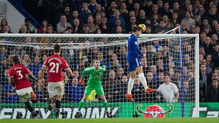 Clases de cómo cabecear con Morata: el español se elevó y anotó el primero del Chelsea