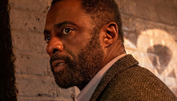 Idris Elba interpreta a John Luther en la película "Luther: Cae la noche" (Foto: Netflix)