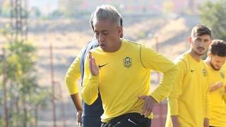 Christian Cueva recibirá perdón de Yeni Malatyaspor y volverá al equipo, según medio turco