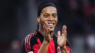 Y si lo dice él, hay que tomarlo en serio: Ronaldinho se rinde ante acrobática acción de Jan Hurtado