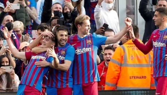 Un cambio notorio y apoyo en la filial: Barcelona ha utilizado 37 jugadores en la presente temporada. | Foto: EFE.