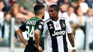 Pide perdón: Douglas Costa se disculpó con hinchas por escupir a rival en el partido de Juventus [FOTO]