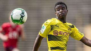 Youssoufa Moukoko, el joven de 12 que juega en la Sub 17 del Dortmund y es cuestionado por su edad