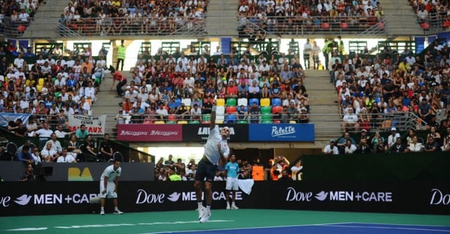 Roger Federer se presentó en el Parque Roca de Buenos Aires para su partido de exhibición ante Alexander Zverev. (Foto: Germán García Adrasti)