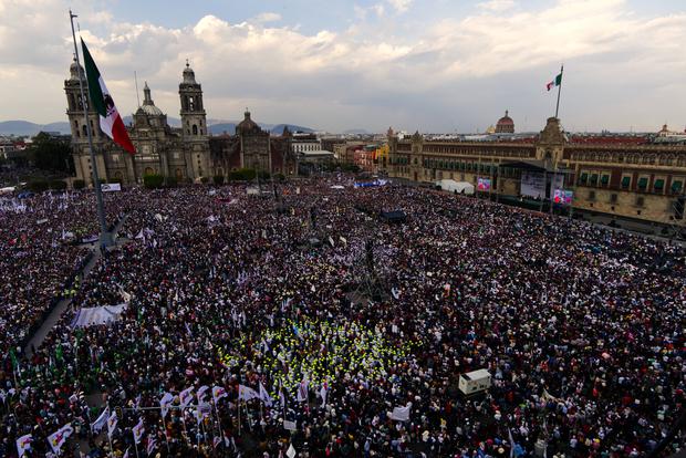 The Zócalo square in Mexico City full of people (Photo: AFP)