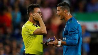 Todo mal: Cristiano fue sancionado cinco partidos por empujar a árbitro en último Clásico