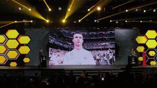 No se cansan de levantar trofeos: Cristiano Ronaldo y Real Madrid fueron premiados en Dubai
