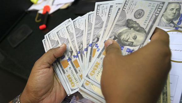 El dólar se negociaba a 20,3 pesos en México este lunes (Foto: AFP).