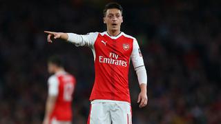 ¿Se queda? Özil habló sobre renovación y los hinchas del Arsenal se ilusionan