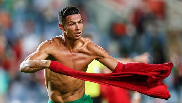Cristiano Ronaldo anotó el 2-1 y se convirtió en el máximo anotador de selecciones. (Foto: EFE)