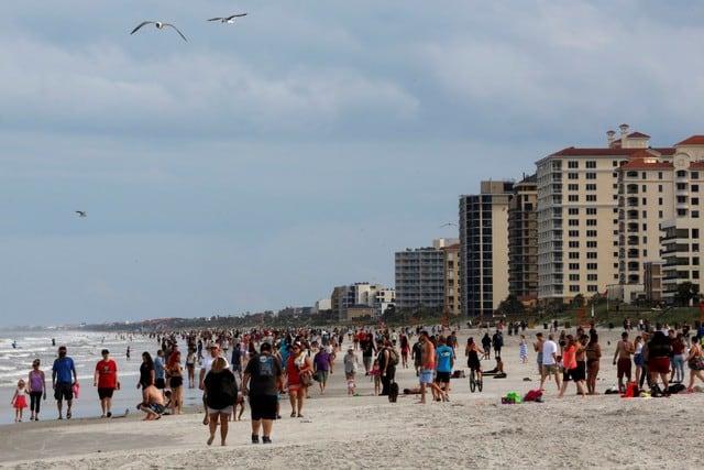 Las playas de Florida fueron reabiertas, en medio de la pandemia del coronavirus en Estados Unidos. (Fotos: AP, AFP y Reuters)