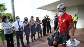 Se fue entre aplausos del hotel: Perú inició su viaje a Brasilia para enfrentar a Venezuela este domingo