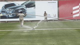 Gareca insiste con la seguridad en los techos y en regar el campo [FOTOS]