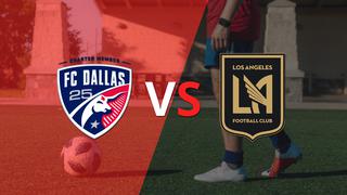 Ya rueda el balón entre FC Dallas y Los Angeles FC en el estadio Toyota Stadium