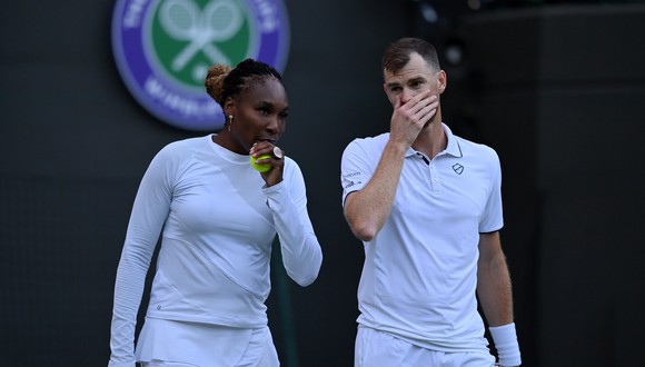 Venus Williams y Jamie Murray avanzaron en dobles mixtos de Wimbledon. (Foto: EFE)