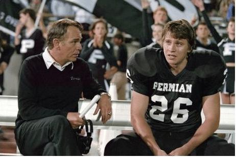 Don Billingsley, representado por el cantante y actor Garrett Hedlund.