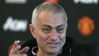 El nuevo ‘look’ de Mourinho: su respuesta provocó la risa de todos los periodistas