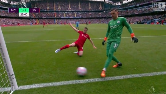 La frialdad de Moraes sobre la línea de gol en el City vs Liverpool. (Foto: captura ESPN)