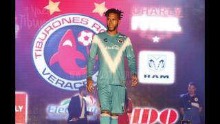 Pedro Gallese participó en presentación de la nueva camiseta de Veracruz