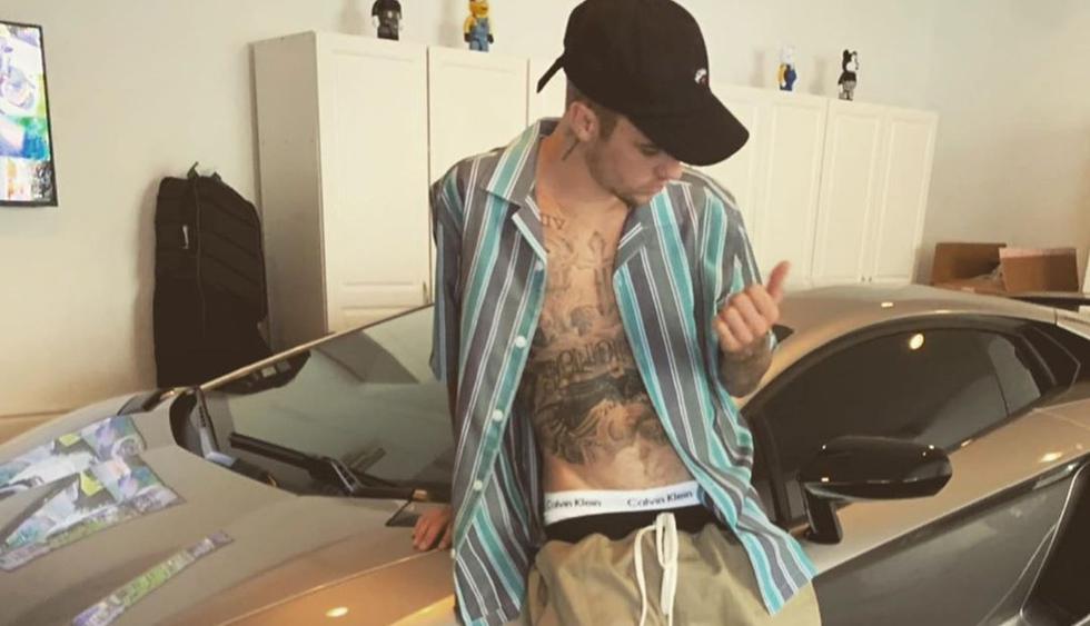 Justin Bieber presume su  "dentadura" con brillantes. (Foto: justinbieber)