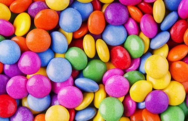 Halla el botón escondido en el desafío visual de los dulces que da la hora en redes (Foto: Facebook)